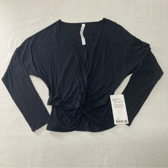 NWT Lululemon Full of Grace Long Sleeve Top in Black - Size 4 - Picture 1 of 9